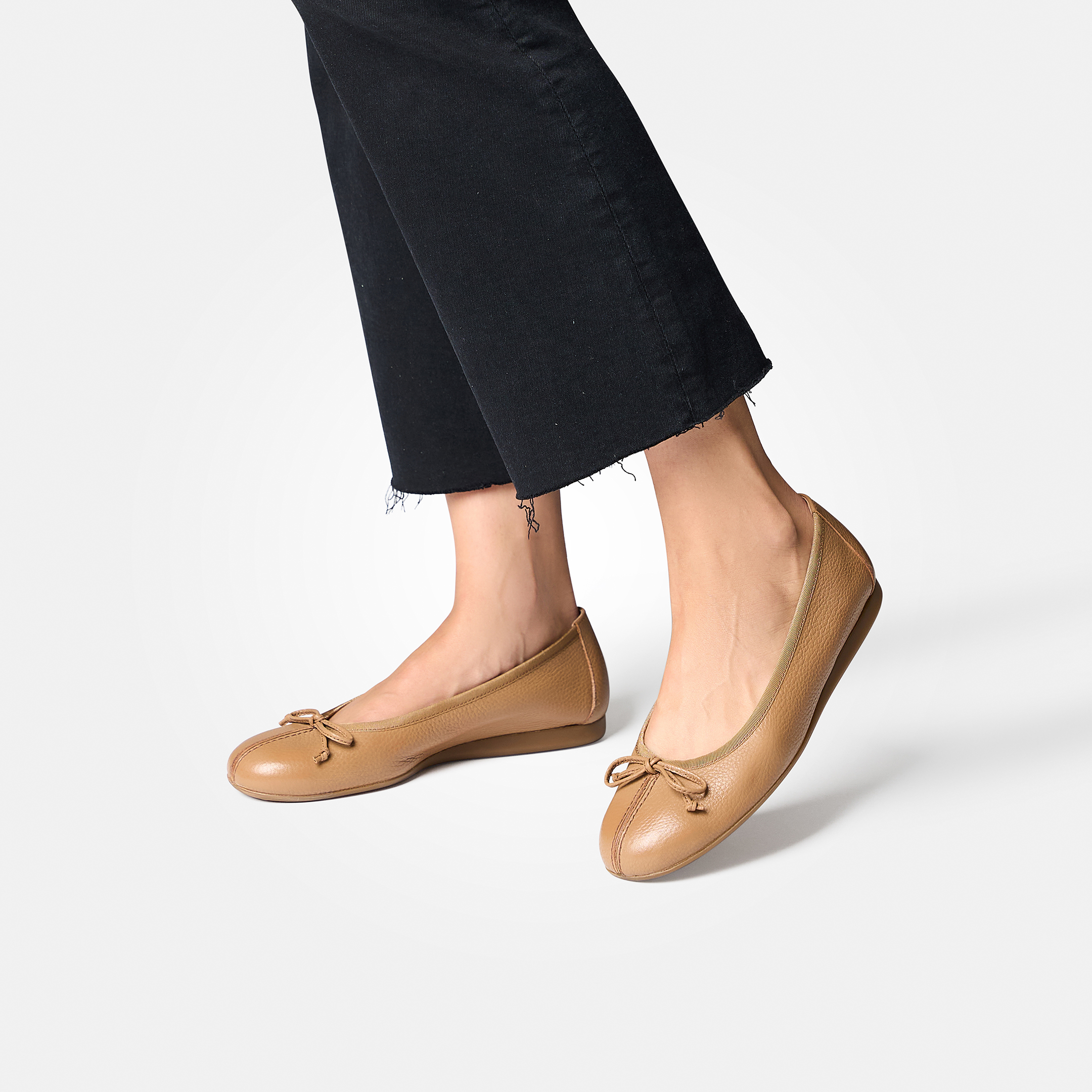 Ballet flats, in brown leather - Paul Green